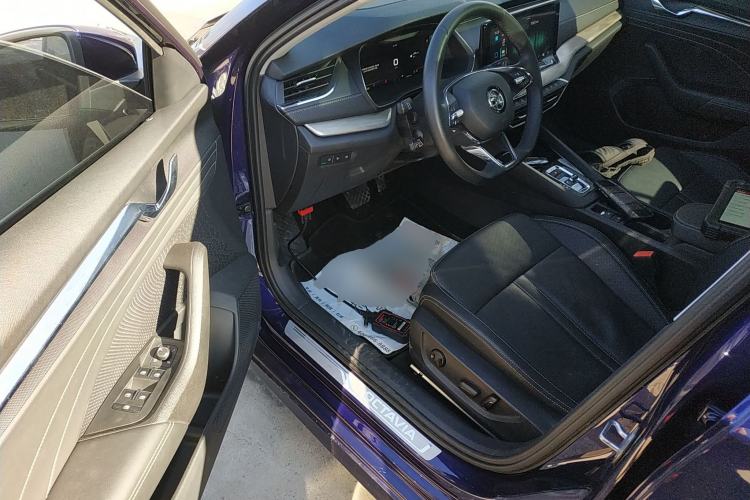 Used Skoda Octavia 2022 PRO TSI280 Luxury Edition Driver Seat