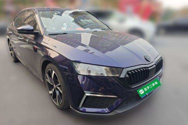 Used Skoda Octavia 2022 PRO TSI280 Luxury Edition Front Right 45 Deg