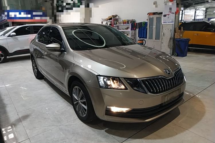 Used Skoda Octavia 2022 1.5L Automatic Comfort Edition Front Right 45 Deg
