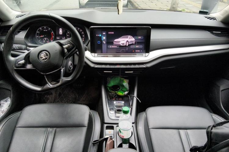Used Skoda Octavia 2022 PRO TSI280 Luxury Edition Center Console
