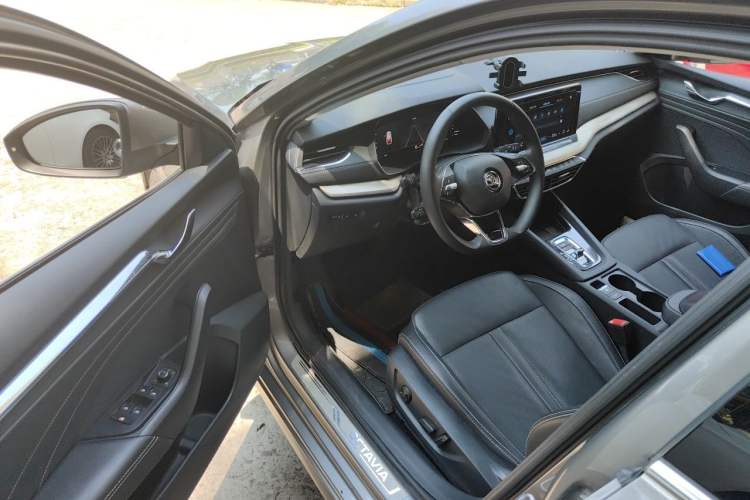 Used Skoda Octavia 2022 PRO TSI280 Luxury Edition Driver Seat