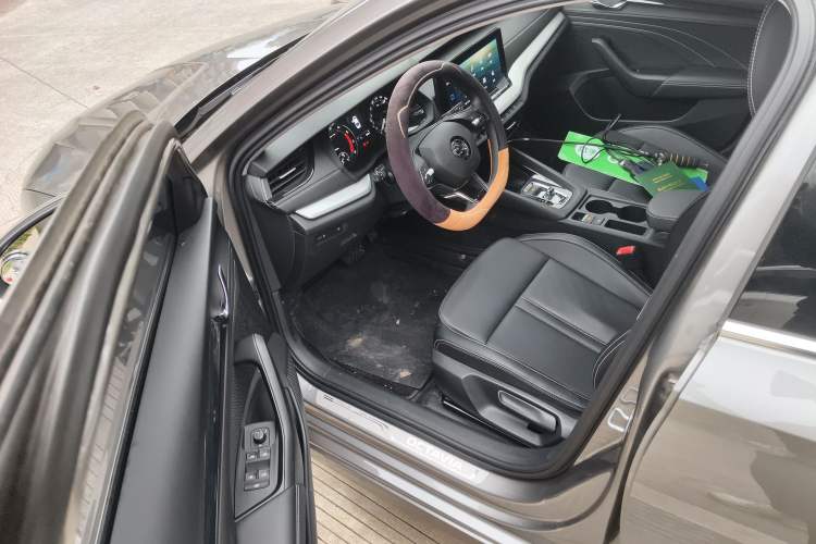 Used Skoda Octavia 2022 PRO TSI280 Luxury Edition Driver Seat
