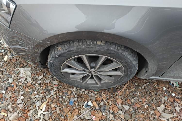 Used Skoda Octavia 2022 1.5L Automatic Comfort Edition Exterior 4