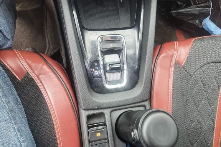 Used Skoda Octavia 2022 PRO TSI280 Luxury Edition Gear Lever