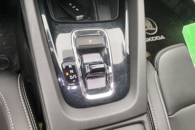 Used Skoda Octavia 2022 PRO TSI280 Luxury Edition Gear Lever