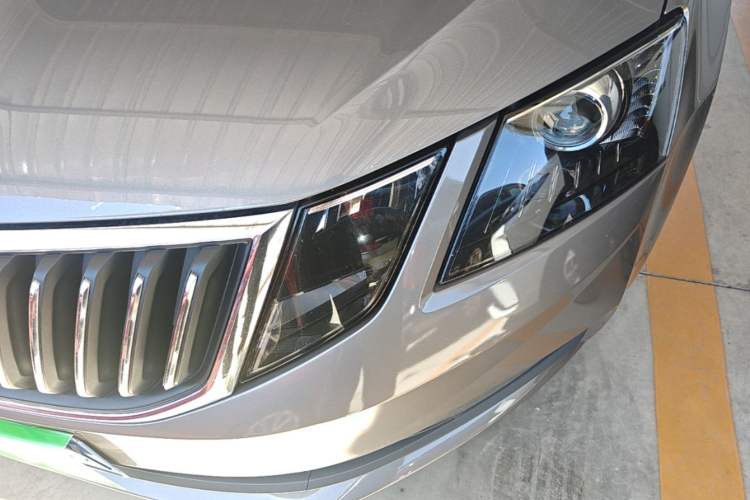 Used Skoda Octavia 2022 1.5L Automatic Comfort Edition Left Front Headlight