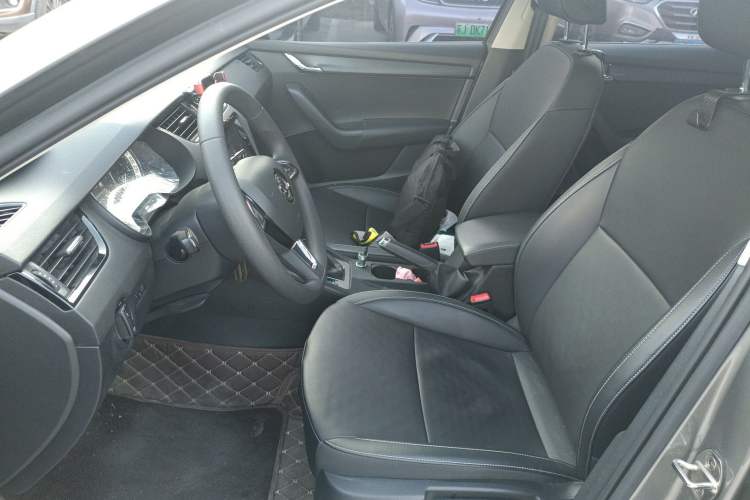 Used Skoda Octavia 2022 1.5L Automatic Comfort Edition Left Front Seat