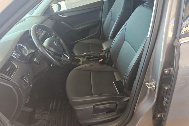 Used Skoda Octavia 2022 1.5L Automatic Comfort Edition Left Front Seat
