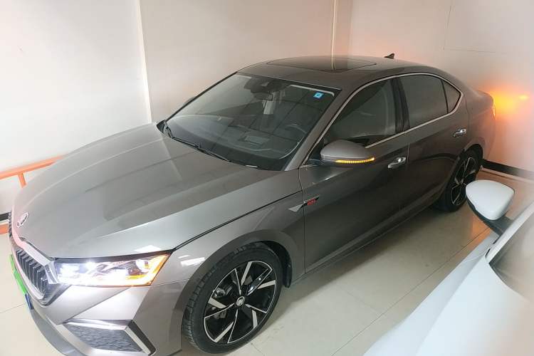 Used Skoda Octavia 2022 PRO TSI280 Luxury Edition Left Side