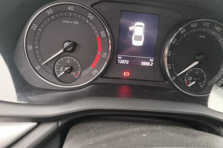 Used Skoda Octavia 2022 PRO TSI280 Luxury Edition Odometer Close Up