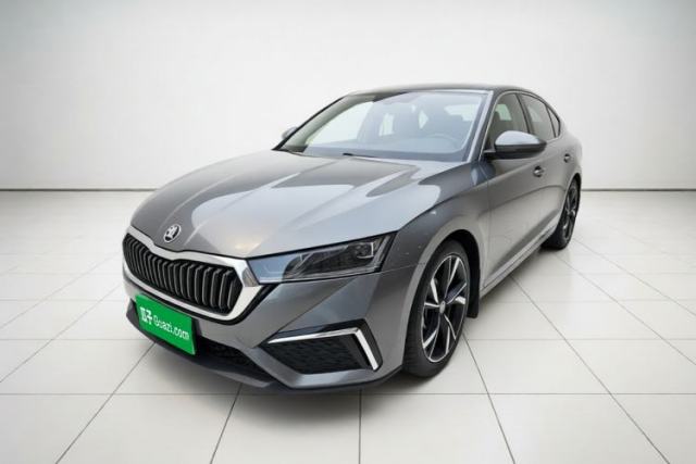 Ojetý Skoda Octavia 2022 PRO TSI280 Luxury Edition