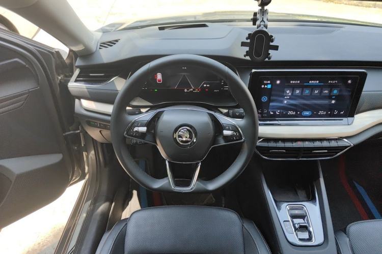 Used Skoda Octavia 2022 PRO TSI280 Luxury Edition Steering Wheel