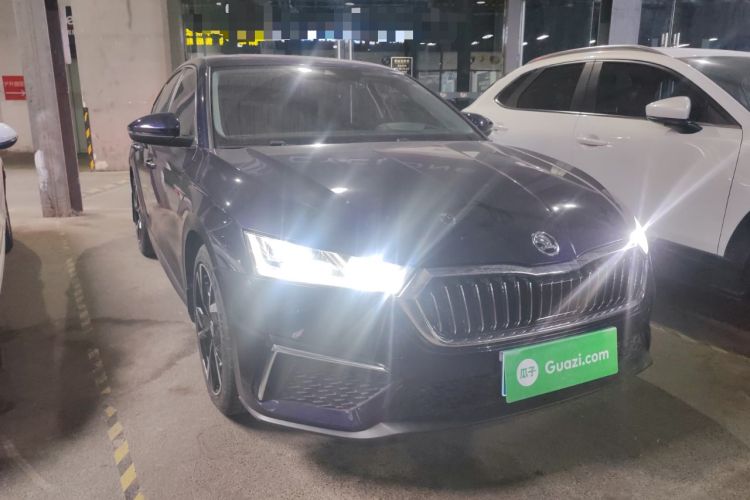 Used Skoda Octavia 2022 PRO TSI280 Luxury Edition Front Right 45 Deg