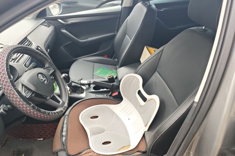 Used Skoda Octavia 2022 1.5L Automatic Comfort Edition Left Front Seat