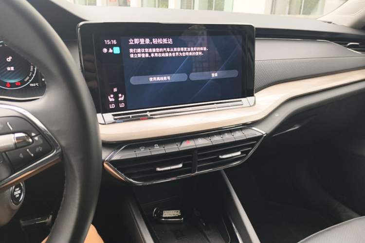 Used Skoda Octavia 2022 PRO TSI280 Luxury Edition Audio And AC Panel