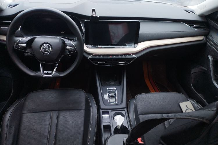 Used Skoda Octavia 2022 PRO TSI280 Luxury Edition Center Console