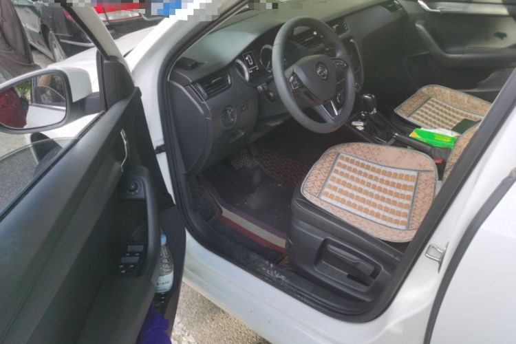 Used Skoda Octavia 2022 1.5L Automatic Comfort Edition Driver Seat