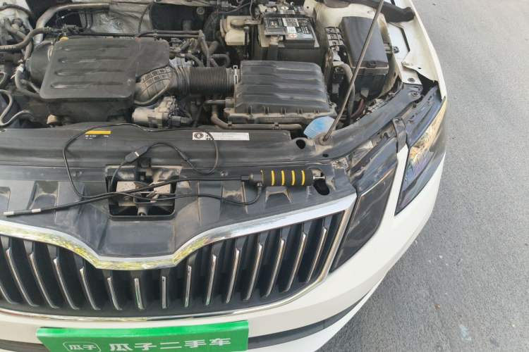 Used Skoda Octavia 2022 1.5L Automatic Comfort Edition Engine Bay Left