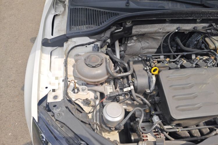 Used Skoda Octavia 2022 1.5L Automatic Comfort Edition Engine Bay Right