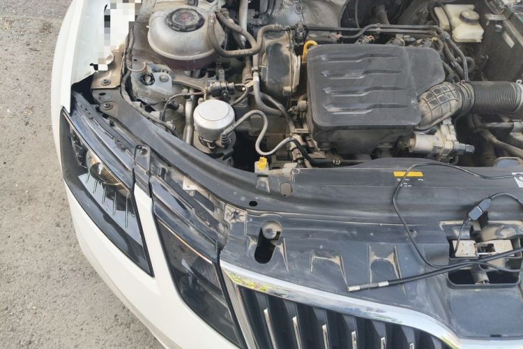 Used Skoda Octavia 2022 1.5L Automatic Comfort Edition Engine Bay Right