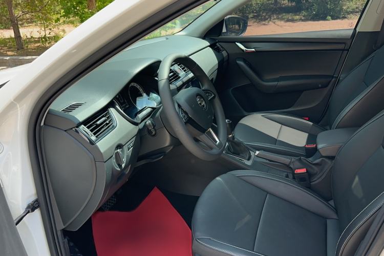 Used Skoda Octavia 2022 1.5L Automatic Comfort Edition Exterior 12