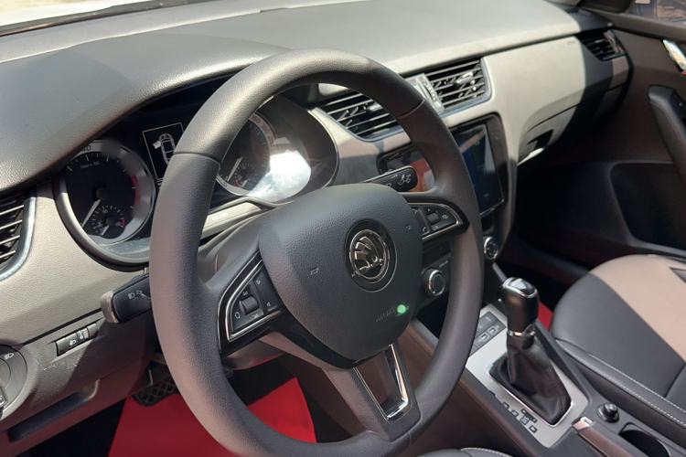 Used Skoda Octavia 2022 1.5L Automatic Comfort Edition Exterior 13