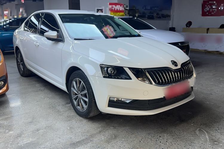 Used Skoda Octavia 2022 1.5L Automatic Comfort Edition Exterior 2