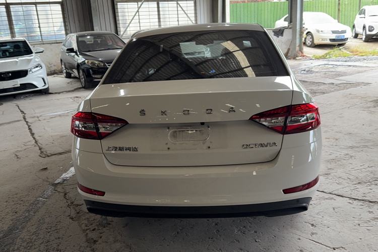 Used Skoda Octavia 2022 1.5L Manual Comfort Edition Exterior 4