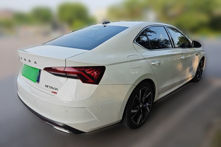 Used Skoda Octavia 2022 PRO TSI280 Luxury Edition Exterior 5