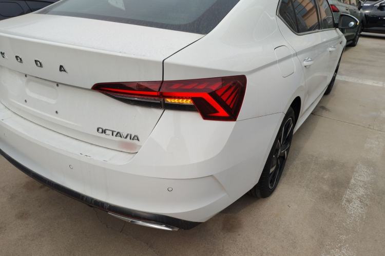 Used Skoda Octavia 2022 PRO TSI280 Luxury Edition Exterior 6