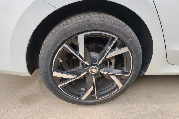 Used Skoda Octavia 2022 PRO TSI280 Luxury Edition Exterior 8