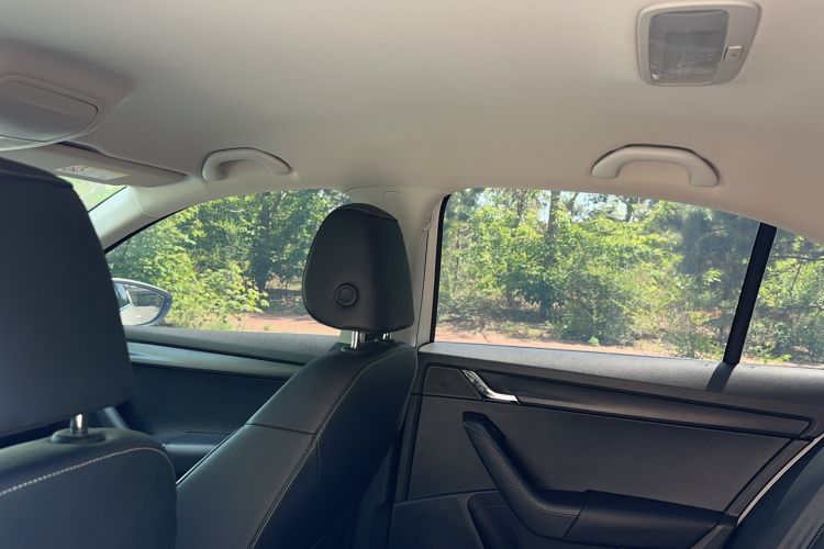 Used Skoda Octavia 2022 1.5L Automatic Comfort Edition Exterior 9