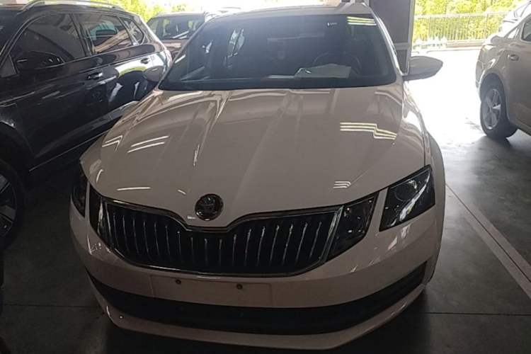 Used Skoda Octavia 2022 1.5L Automatic Comfort Edition Front