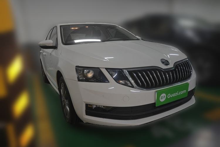 Used Skoda Octavia 2022 1.5L Automatic Comfort Edition Front Right 45 Deg