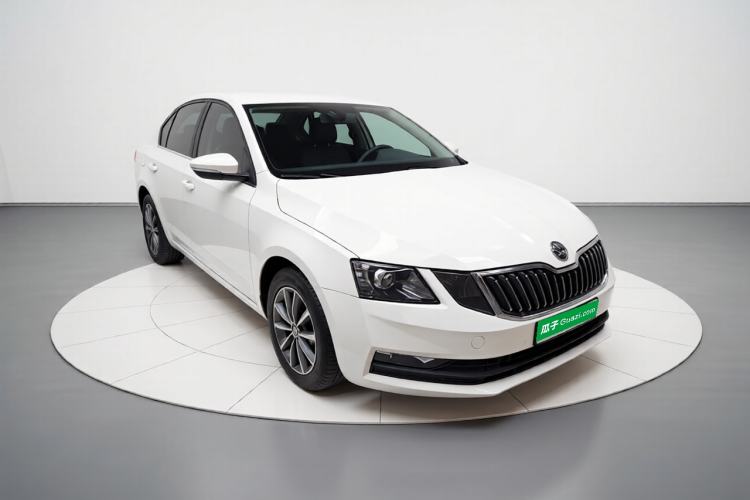 Used Skoda Octavia 2022 1.5L Automatic Comfort Edition Front Right 45 Deg