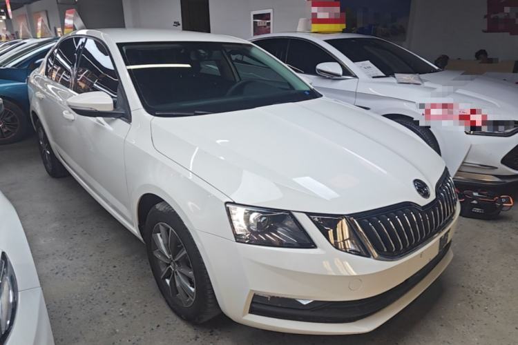 Used Skoda Octavia 2022 1.5L Automatic Comfort Edition Front Right 45 Deg