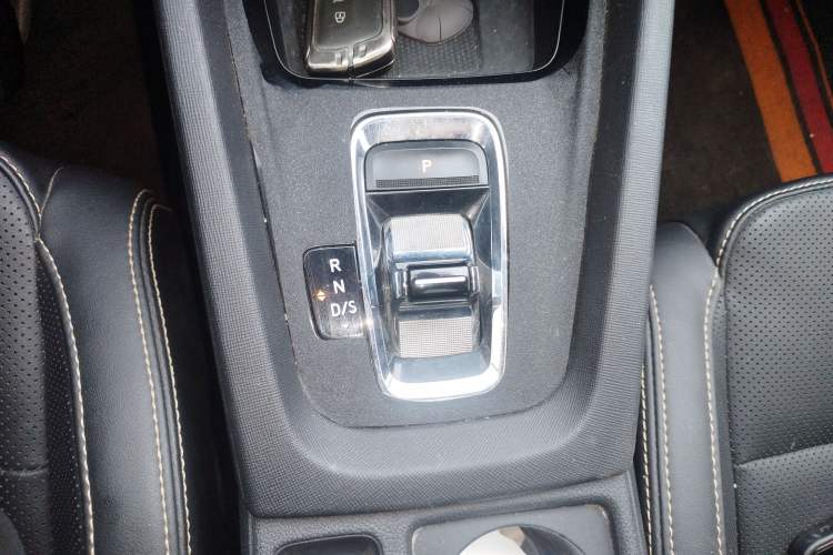 Used Skoda Octavia 2022 PRO TSI280 Luxury Edition Gear Lever
