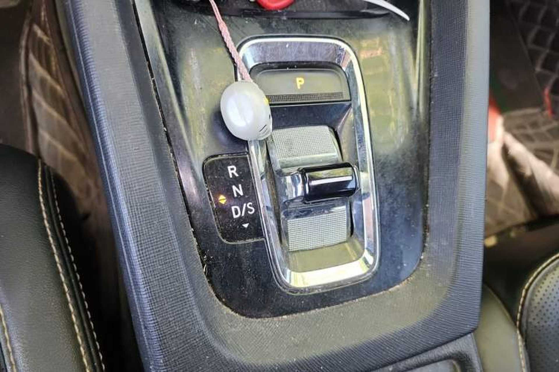 Used Skoda Octavia 2022 PRO TSI280 Luxury Edition Gear Lever