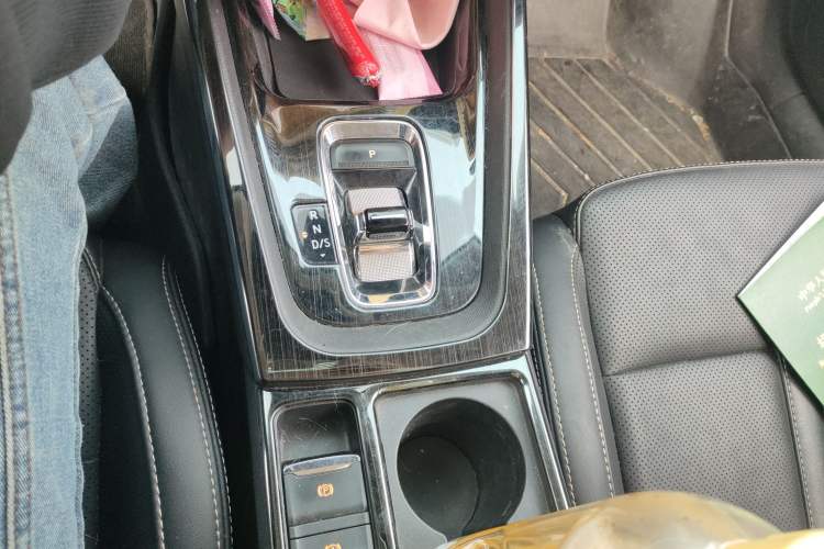 Used Skoda Octavia 2022 PRO TSI280 Luxury Edition Gear Lever