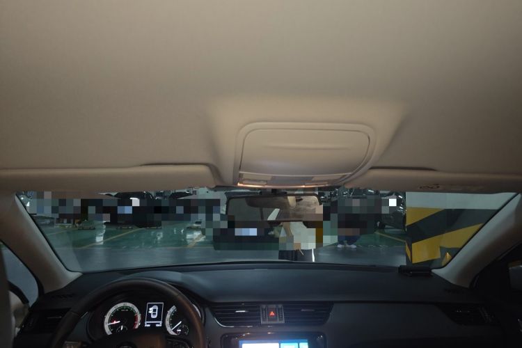 Used Skoda Octavia 2022 1.5L Automatic Comfort Edition Headliner