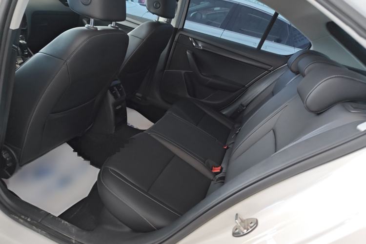 Used Skoda Octavia 2022 1.5L Automatic Comfort Edition Interior 1
