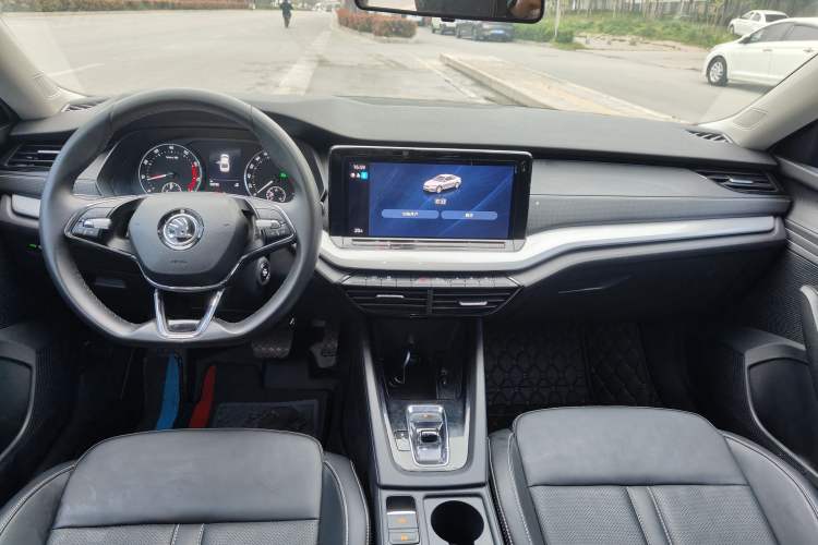 Used Skoda Octavia 2022 PRO TSI280 Luxury Edition Interior 3
