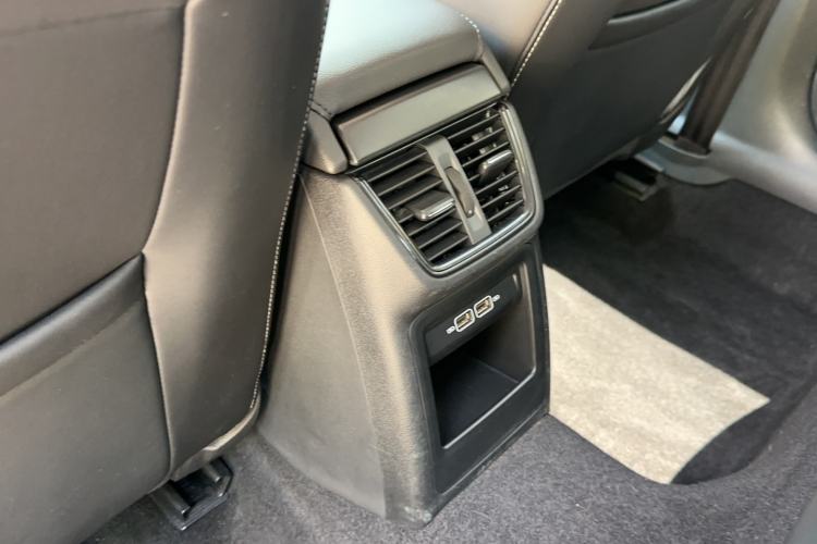 Used Skoda Octavia 2022 1.5L Automatic Comfort Edition Interior 3