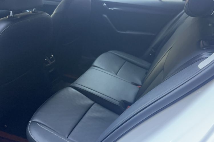 Used Skoda Octavia 2022 1.5L Automatic Comfort Edition Interior 3