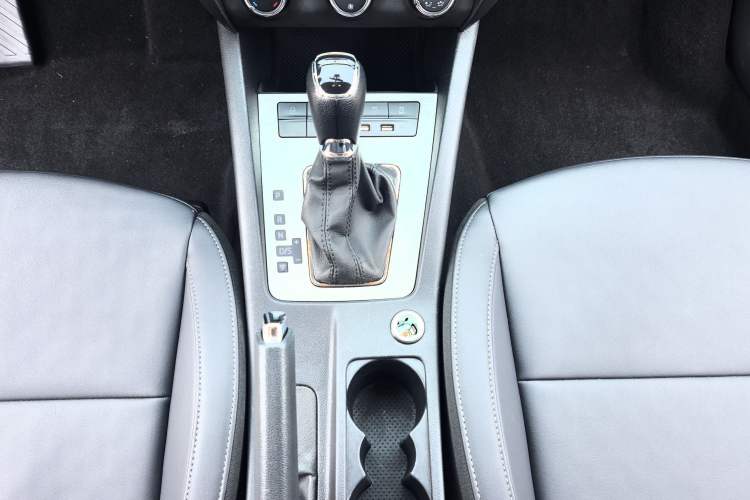 Used Skoda Octavia 2022 1.5L Automatic Comfort Edition Interior 5