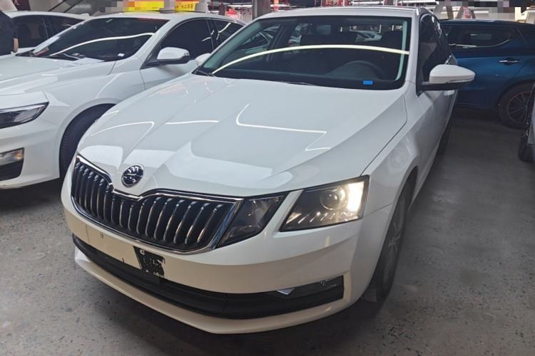 Used Skoda Octavia 2022 1.5L Automatic Comfort Edition Guazi used car, China used car export, Used car for sale, Used  cars, Cheapest cars for sale