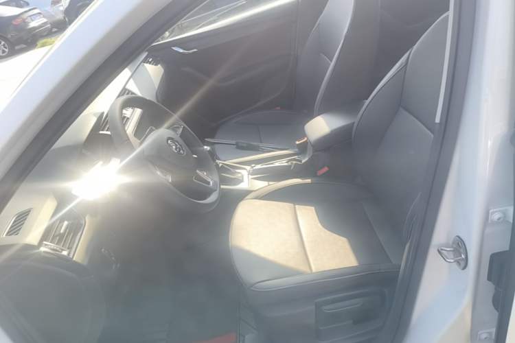 Used Skoda Octavia 2022 1.5L Automatic Comfort Edition Left Front Seat