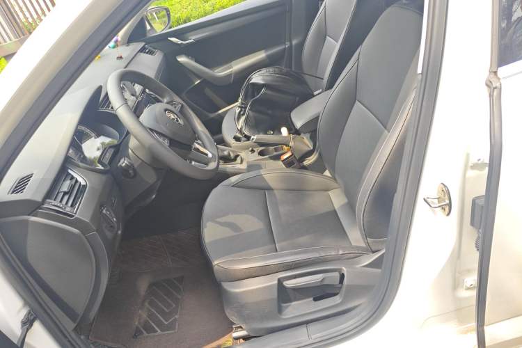 Used Skoda Octavia 2022 1.5L Automatic Comfort Edition Left Front Seat
