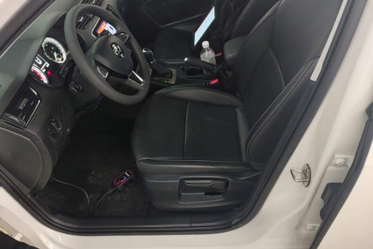 Used Skoda Octavia 2022 1.5L Automatic Comfort Edition Left Front Seat