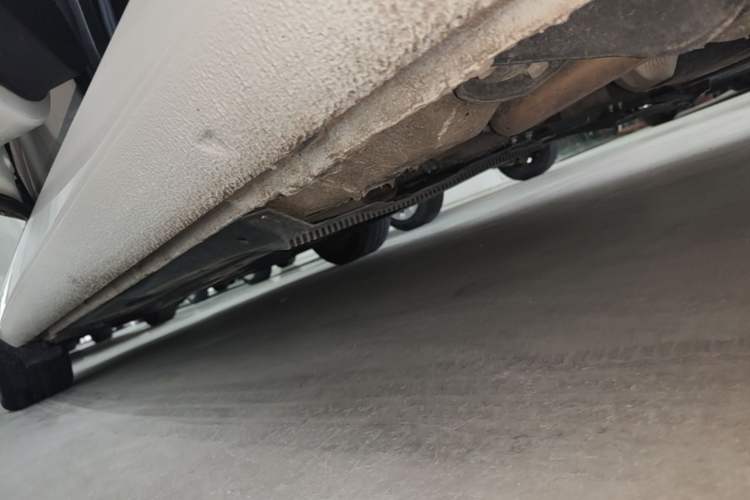 Used Skoda Octavia 2022 1.5L Automatic Comfort Edition Left Side Sill